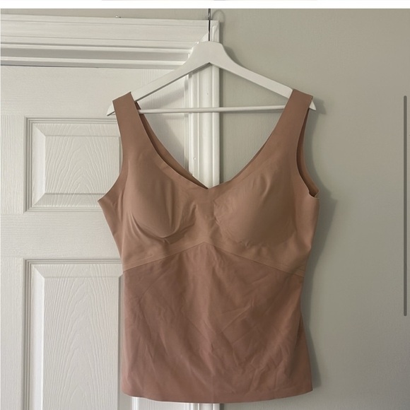 Honeylove LiftWear Tank - Picture 8 of 9